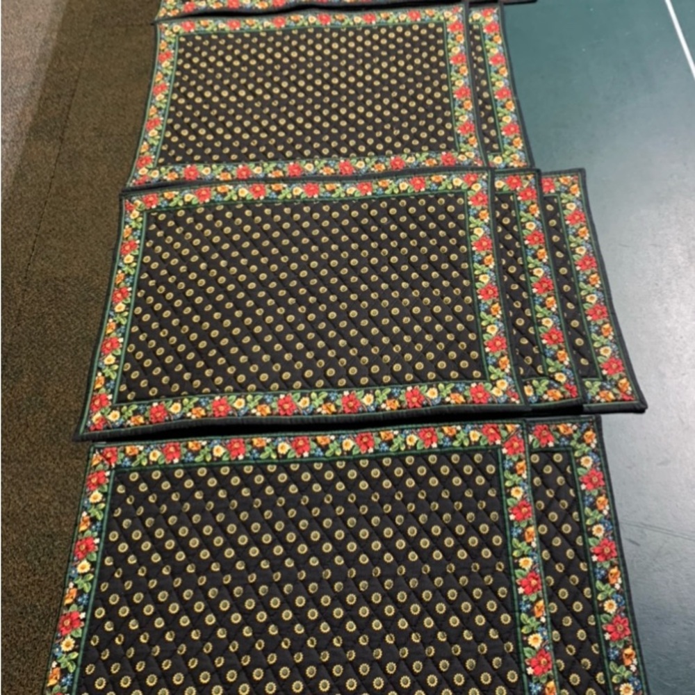 Vintage Vera Bradley Placemats in VIBRANT BLACK in EUC.  Six.